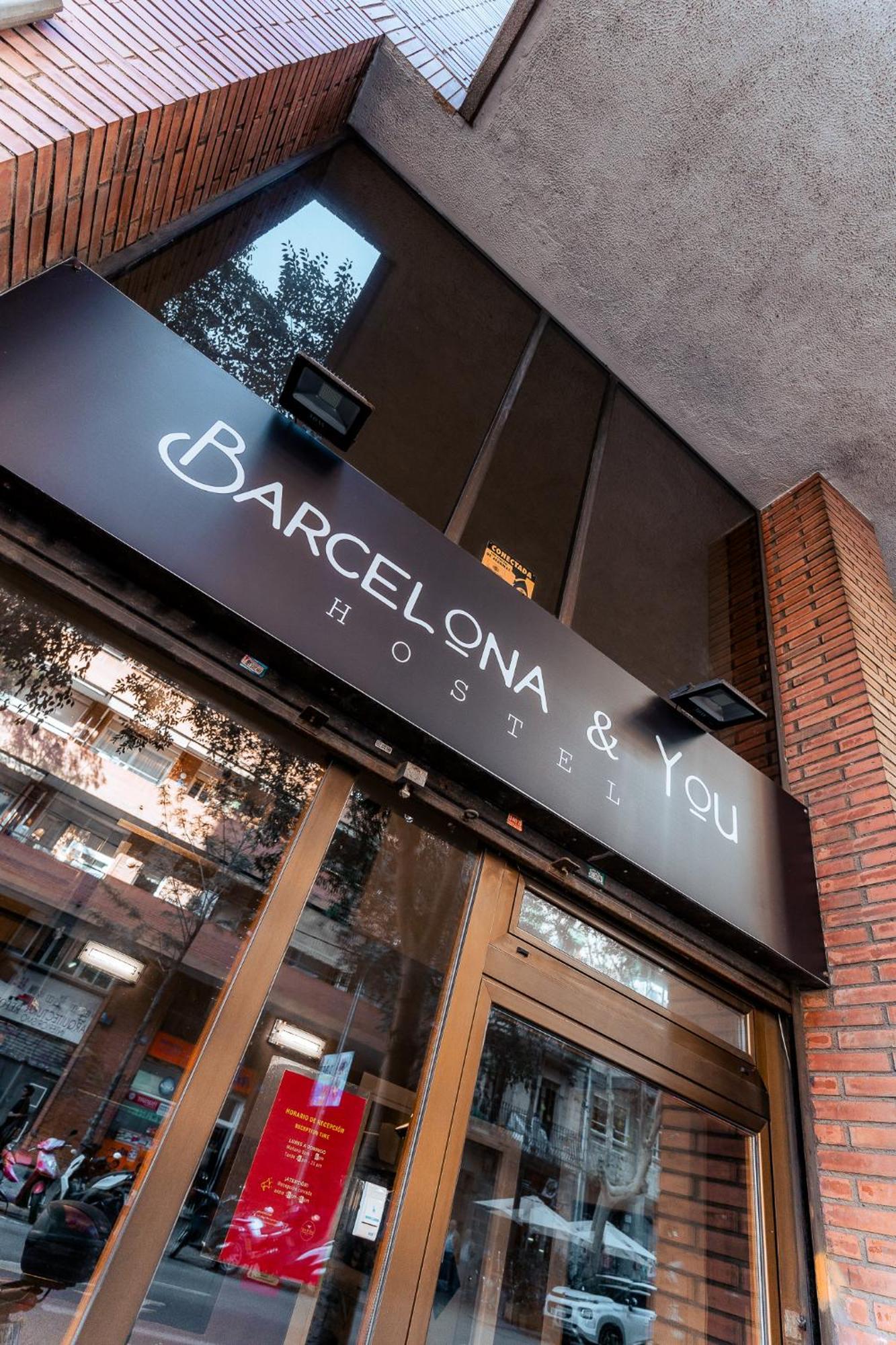 Barcelona & You Hostel Sagrada Familia Екстериор снимка