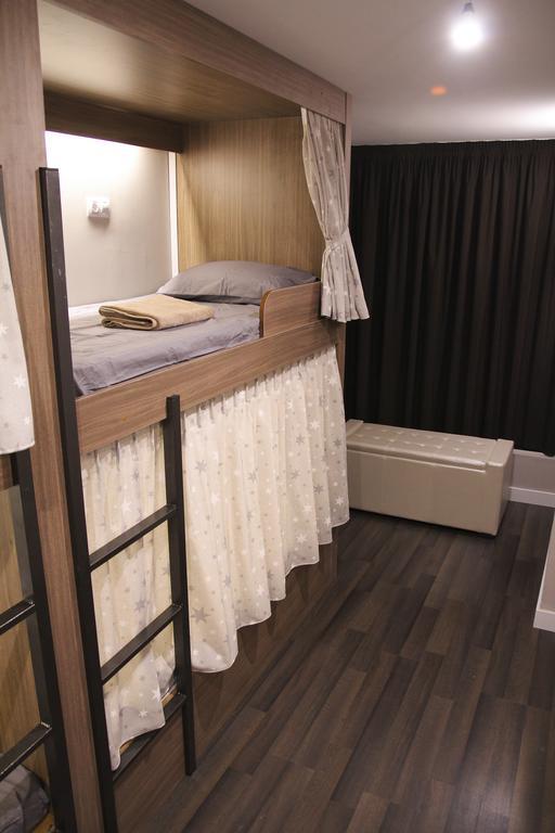 Barcelona & You Hostel Sagrada Familia Екстериор снимка