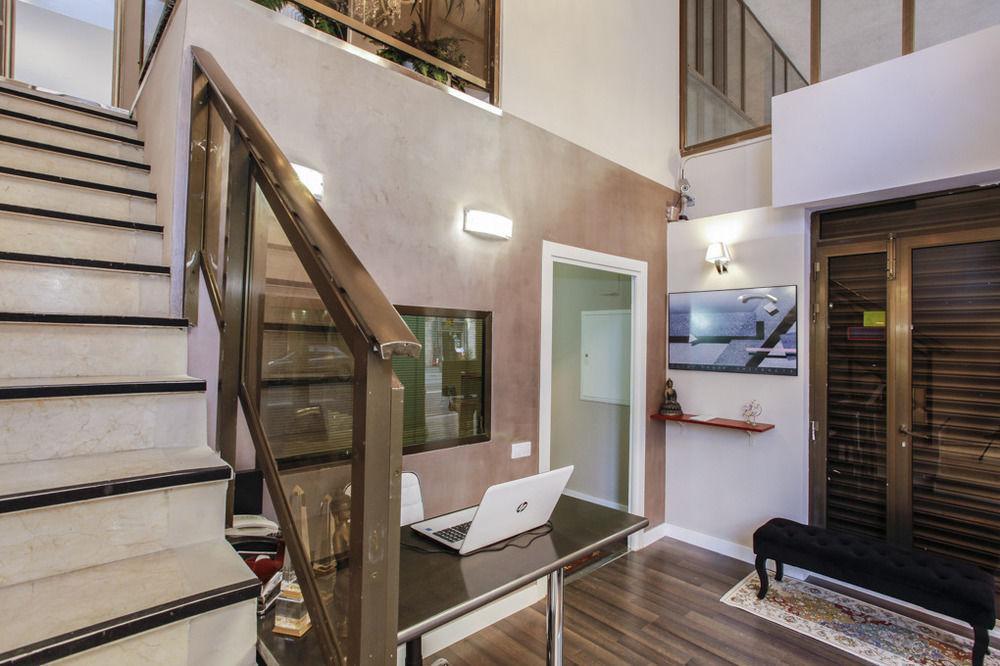 Barcelona & You Hostel Sagrada Familia Екстериор снимка