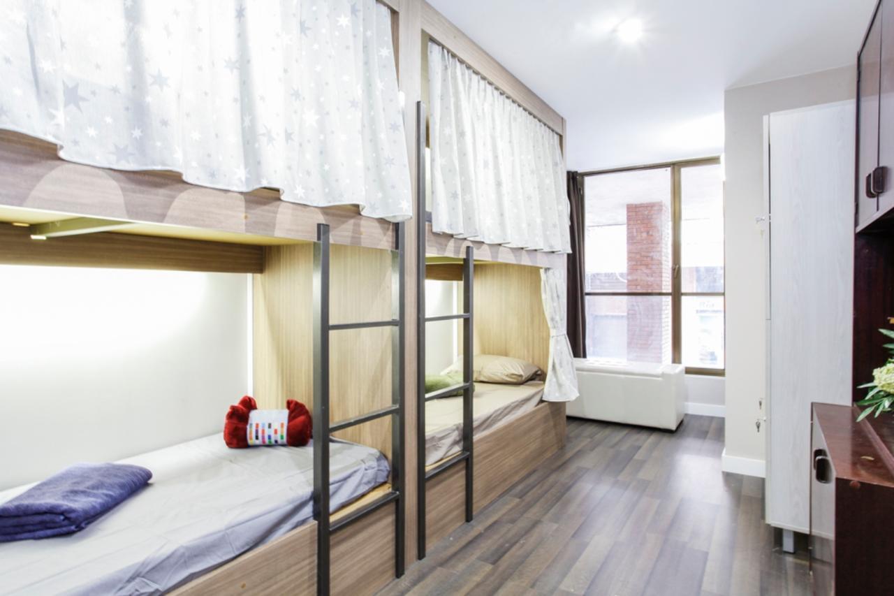 Barcelona & You Hostel Sagrada Familia Екстериор снимка